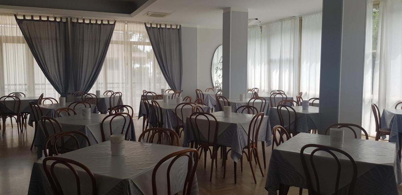 Hotel Monaco - Parcheggio Incluso Min 2 Gg Milano Marittima Exterior foto