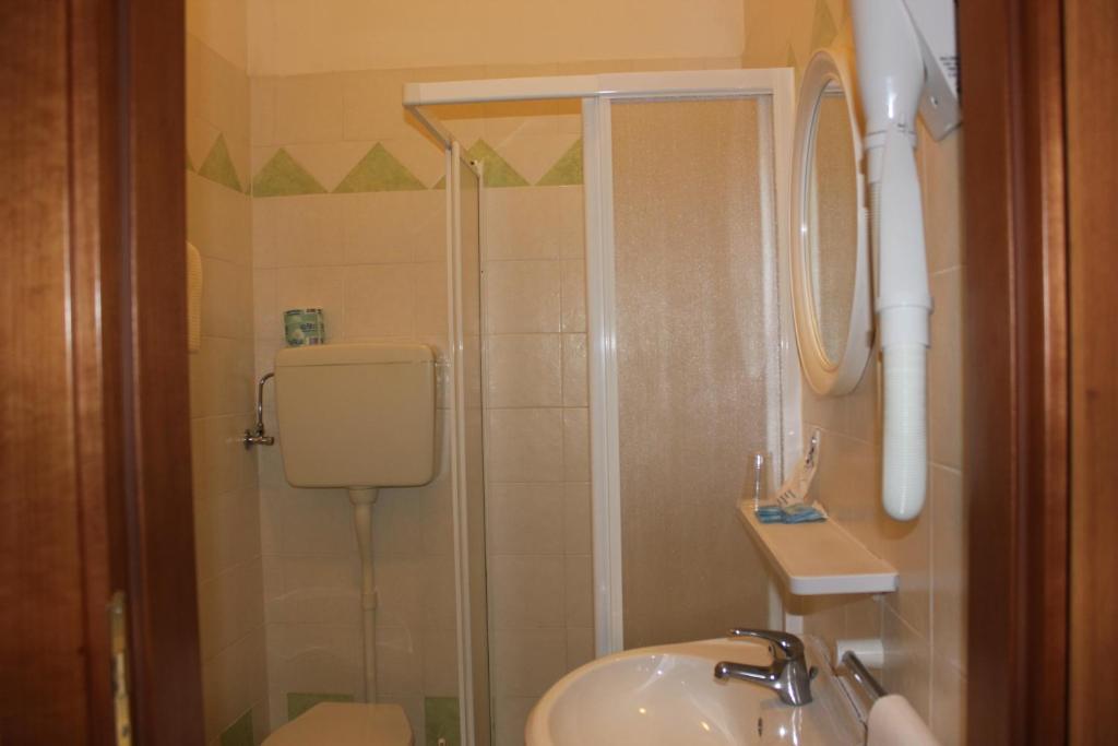 Hotel Monaco - Parcheggio Incluso Min 2 Gg Milano Marittima Quarto foto